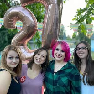 Meet your Posher, Kandice